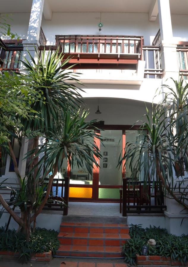 Vijit Nakorn Hotel Sisaket Экстерьер фото
