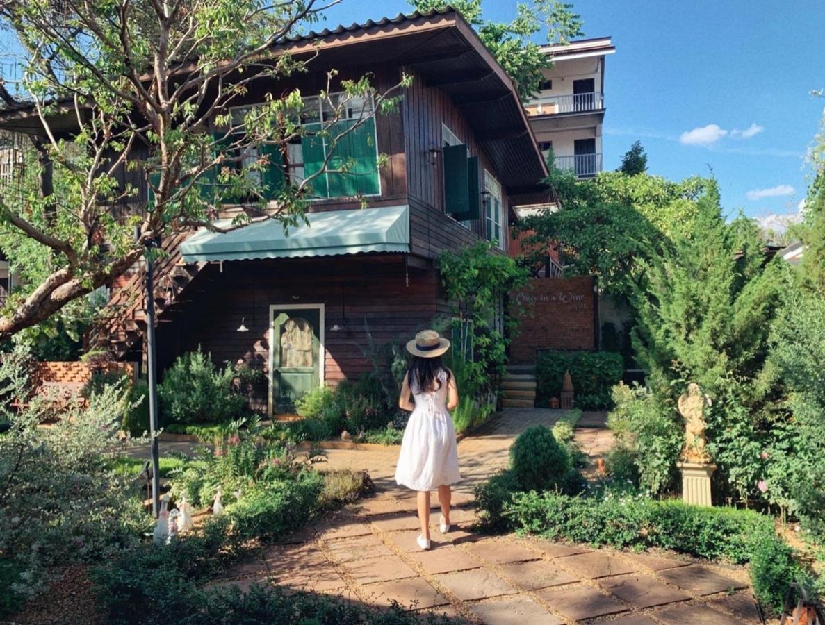 Vijit Nakorn Hotel Sisaket Экстерьер фото